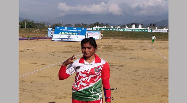 বাল্যবিয়ে রুখে দেওয়া ইতি জিতলেন তিনটি সোনার পদক বাল্যবিয়ে রুখে দেওয়া ইতি জিতলেন তিনটি সোনার পদক