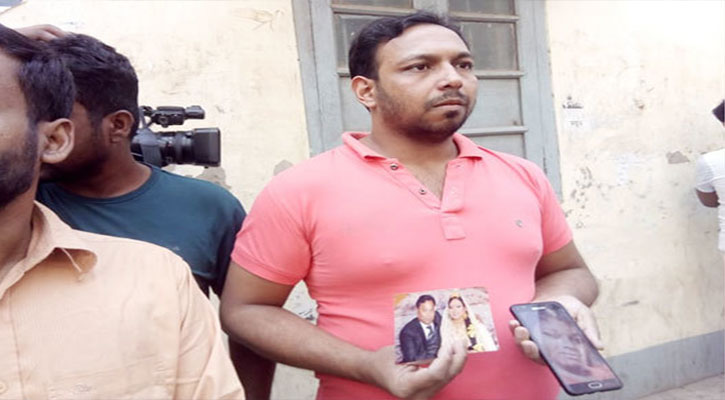 বোন-দুলাভাই-ভাগ্নের লাশের অপেক্ষায় বোন-দুলাভাই-ভাগ্নের লাশের অপেক্ষায়