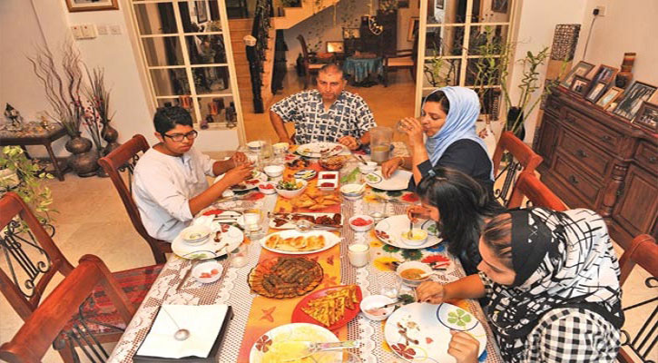 রমজানে সুস্থ থাকতে খাওয়ার নিয়ম রমজানে সুস্থ থাকতে খাওয়ার নিয়ম