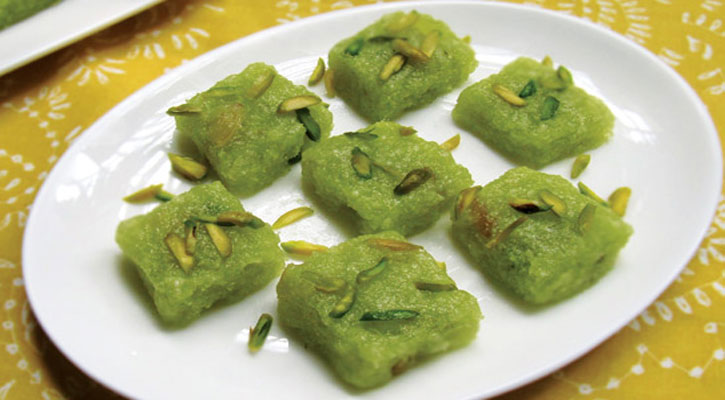 কাঁচা পেঁপের হালুয়া কাঁচা পেঁপের হালুয়া
