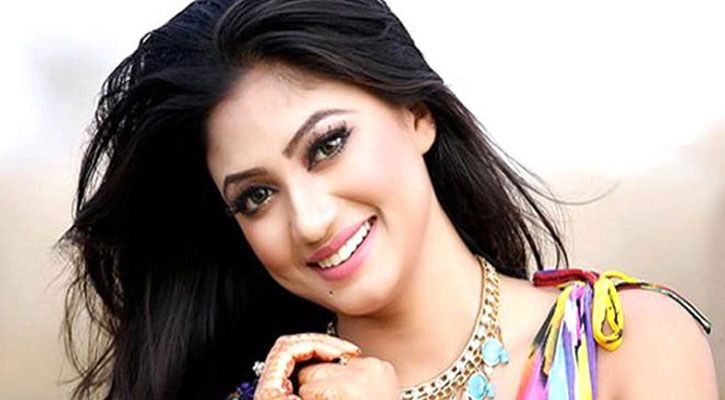 চুল ঝরা কমাতে চাচ্ছেন?সিল্কি চুল আশা করছেন? চুল ঝরা কমাতে চাচ্ছেন?সিল্কি চুল আশা করছেন?
