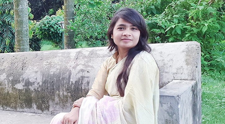 কাঁদা ছুড়াছুঁড়ি : চাকরিজীবী বনাম গৃহিনী কাঁদা ছুড়াছুঁড়ি : চাকরিজীবী বনাম গৃহিনী