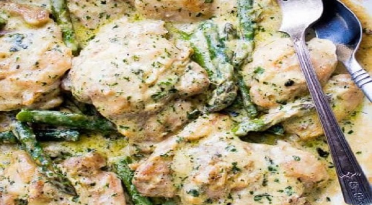 Creamy Garlic Basil Chicken Recipe with Asparagus