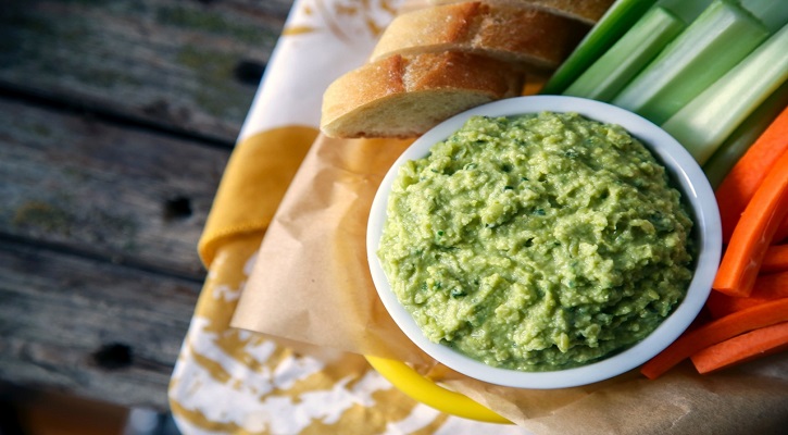 Green Pea and Garbanzo Bean Dip