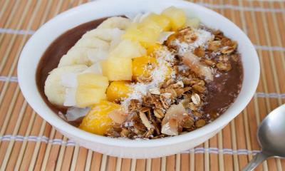 Fresh and Light Tropical Acai Bowl