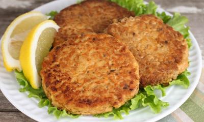 Canned Salmon Cakes