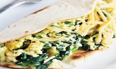 Spinach, Egg and Cheese Breakfast Warp