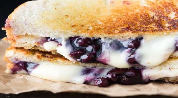 Blueberry Brie Grilled Cheese