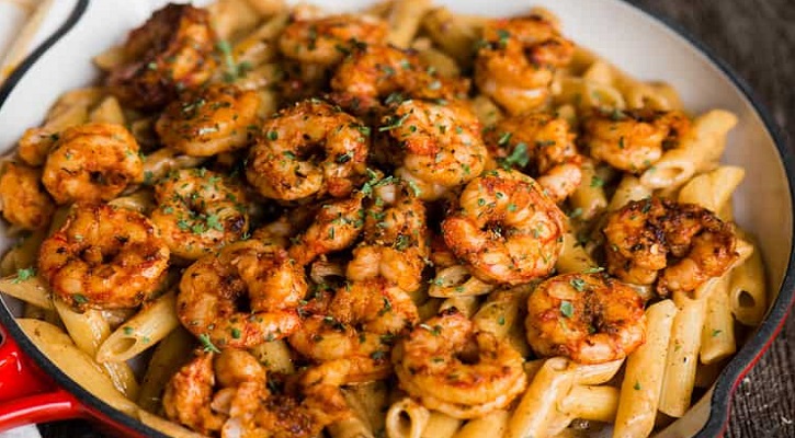 Easy Creamy Cajun Shrimp Pasta