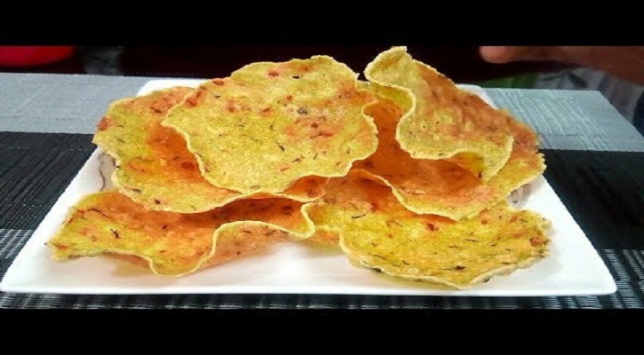 বাসায় নিজের হাতেই বানিয়ে ফেলুন পাপড় বাসায় নিজের হাতেই বানিয়ে ফেলুন পাপড়