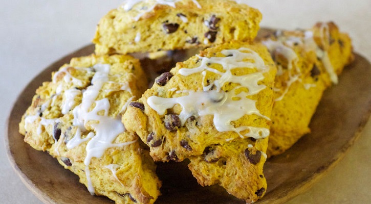 Pumpkin Chocolate Chip Scones