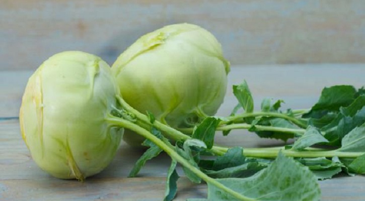 Kohlrabi and their nutritional profiles.