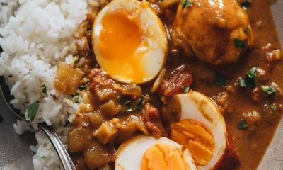 Madras Curried Eggs with Rice