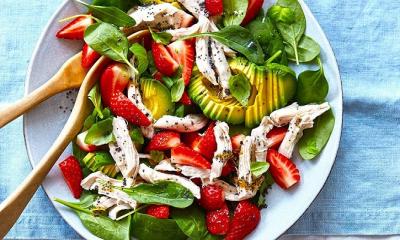 Turkey, strawberry & avocado salad