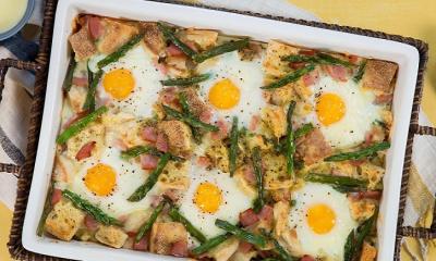 Eggs Benedict Strata