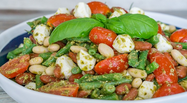 Three bean salad with mozzarella