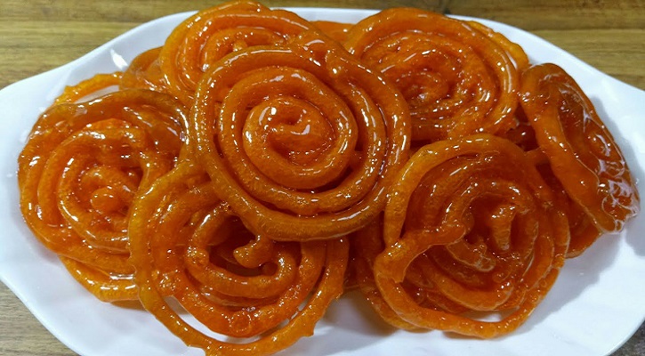 ইফতারের জন্য বানিয়ে নিন ঝটপট রেসিপি - জিলাপি ইফতারের জন্য বানিয়ে নিন ঝটপট রেসিপি - জিলাপি