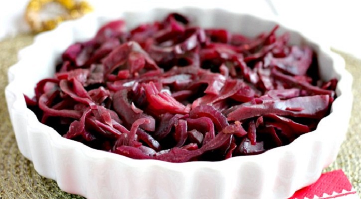 Slow cooker red cabbage