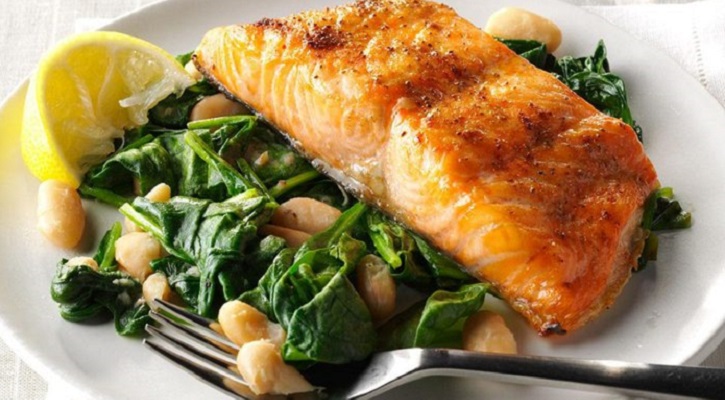 Salmon with Spinach & White Beans